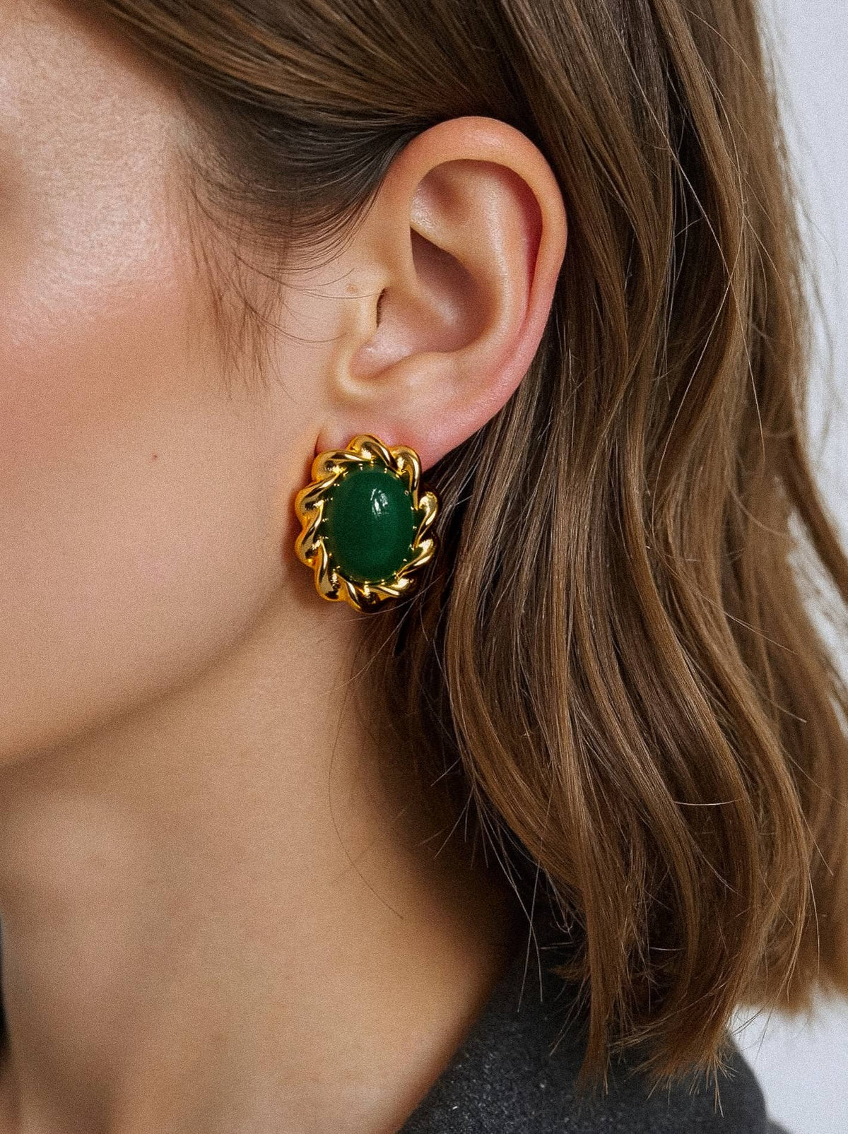 Eulie 18K Gold Non-Tarnish Vintage Stone Oval Earring