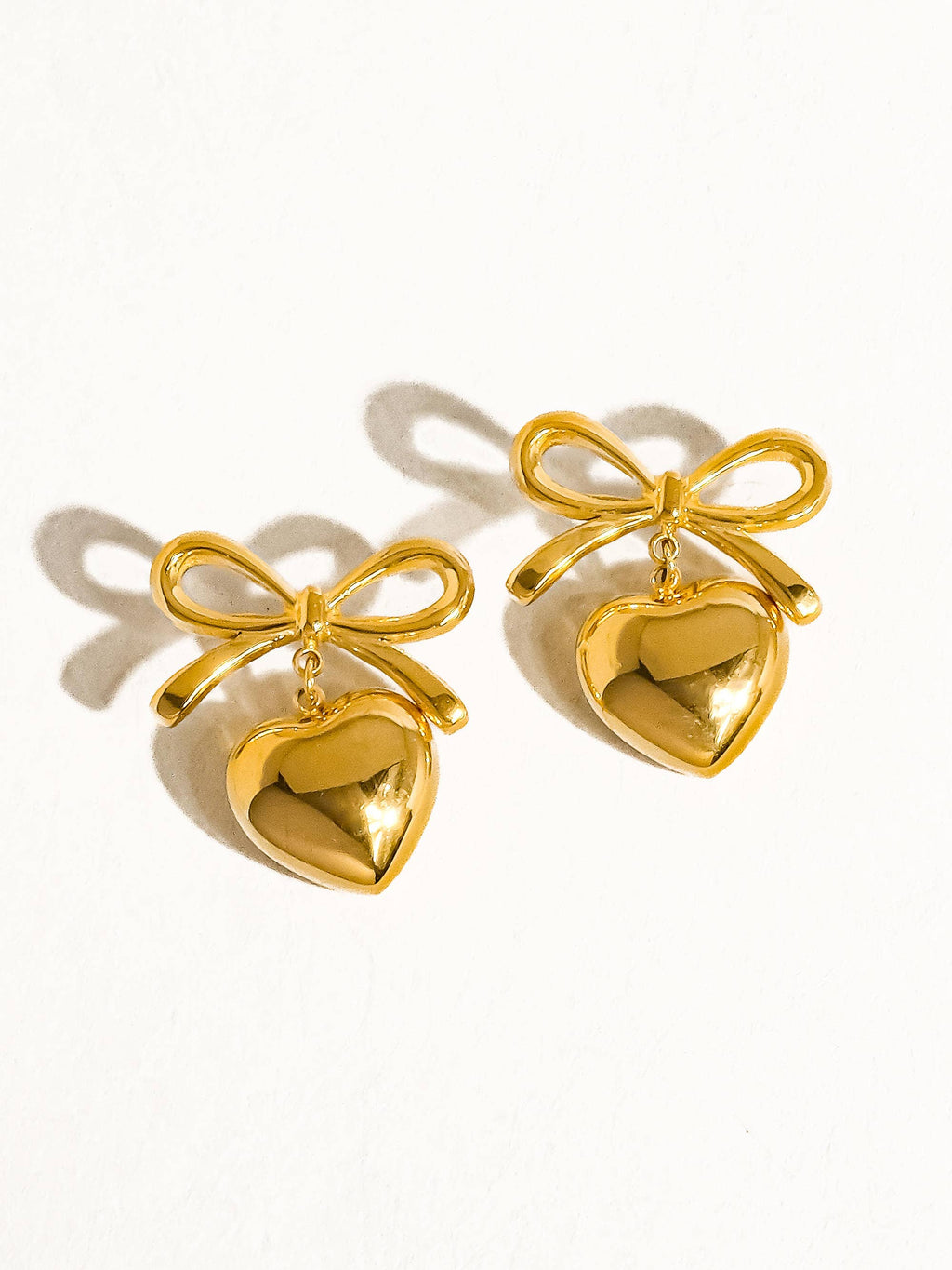 Melody 18K Non-Tarnish Dainty Bow Heart Earring